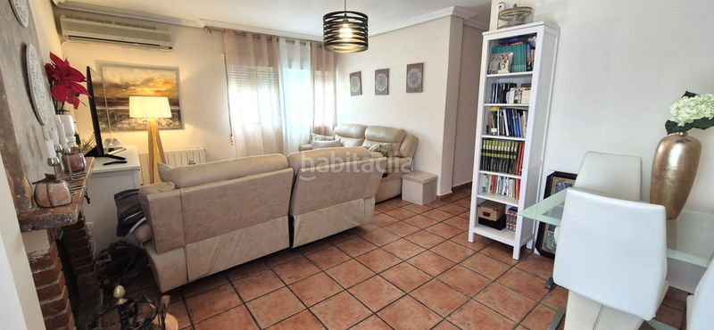 Foto 83e31f7e-f5f2-4463-a88c-28cb68a632c5. Xalet amb xemeneia calefacció aparcament piscina a Badajoz