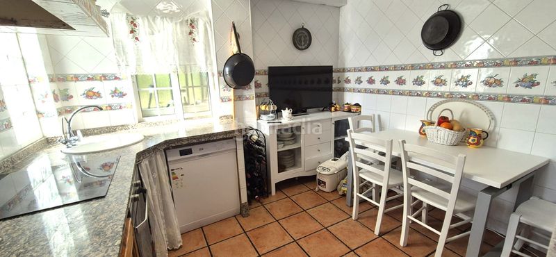 Foto e355a60c-1f1e-45e2-a325-7c3f6a09c704. Xalet amb xemeneia calefacció aparcament piscina a Badajoz