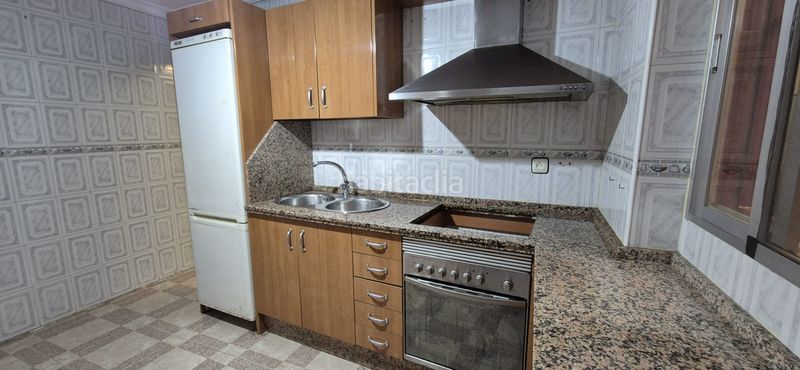 Foto abd38586-e041-4d06-bf97-7d87a29e10f2. Casa adossada amb calefacció a Cerro de Reyes Badajoz