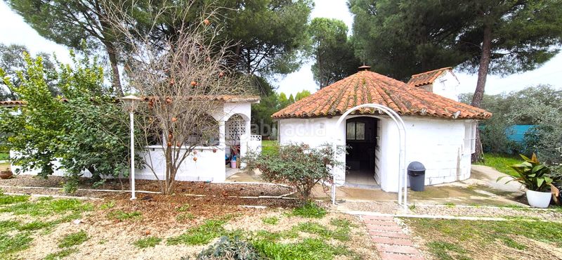 Foto bdd7fda6-1814-489e-a0e9-dad70bbf21c4. Xalet amb xemeneia calefacció aparcament piscina a Badajoz