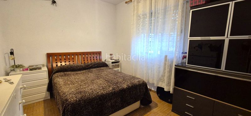 Foto c6aee34b-0f6c-412c-bca0-510ef90e32bb. Xalet amb xemeneia calefacció aparcament piscina a Badajoz