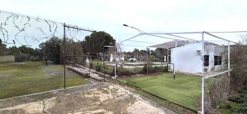 Foto ee74fbdb-63c0-4cdb-8a49-9dfec85305b7. Xalet amb xemeneia calefacció aparcament piscina a Badajoz