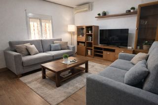 Reihenhaus  Calle santa luisa de marillac. Casa en zona tranquila del cerro de reyes