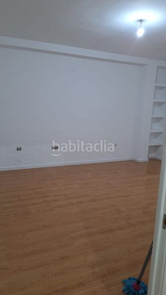 Foto ae3a9387-b98d-4372-af1a-e8d15a40b7ea. Pis amb calefacció a La Estación Badajoz