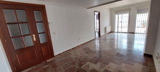 Location Maison jumelée  Calle castillo de almendral. Magnífico adosado en urbanización guadiana