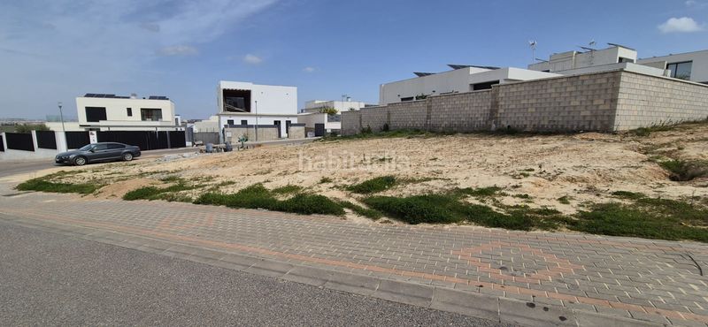 Foto 92d5fdfb-e558-4535-ac83-5df8bcbc4d18. Terreny residencial a Las Vaguadas Badajoz