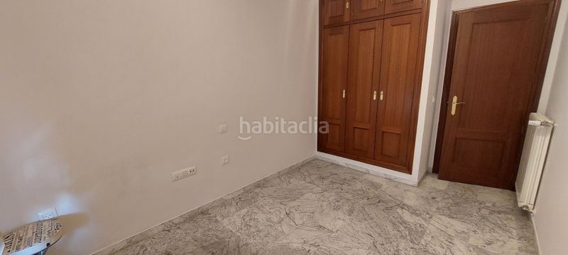 Foto 820b75aa-0f62-44fd-8e42-313e6297ee4f. Pis amb calefacció aparcament a Avenida Elvas Badajoz