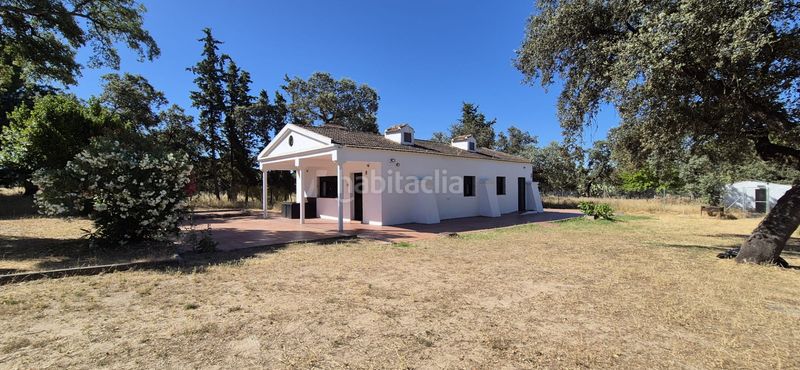 Foto 65347145-12d7-4e34-a914-8251b35ff1d1. Xalet amb aparcament piscina a Las Vaguadas Badajoz