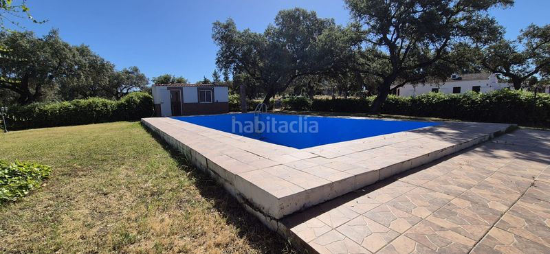 Foto 751a5db6-ddc2-45ba-80cd-3e125023c035. Xalet amb aparcament piscina a Las Vaguadas Badajoz