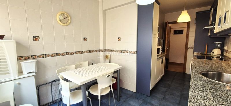 Foto 4eb01adc-7651-435a-b0b1-225d4a7904bc. Rent flat with heating in Pardaleras Badajoz