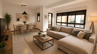 Etagenwohnung  Avenida juan pereda pila. Gran ocasión en la zona centro de badajoz