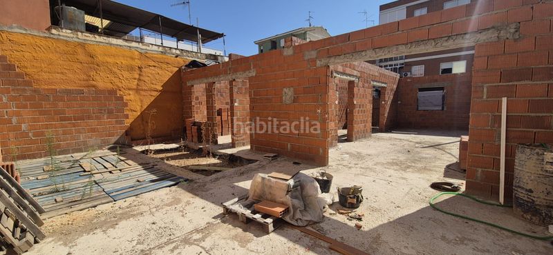 Foto 1ec9fafa-7435-49aa-b355-74150113c079. Casa adossada amb aparcament piscina a San Roque - Ronda Norte Badajoz