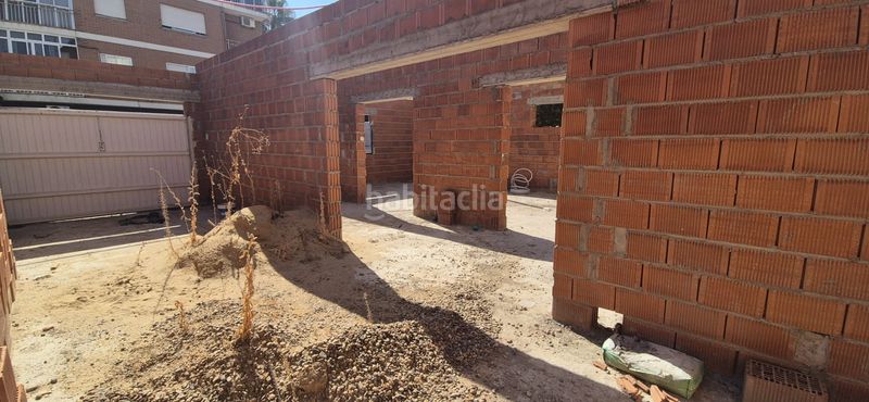 Foto fd037b2e-45a3-4a04-a262-1a3d29b93c37. Casa adossada amb aparcament piscina a San Roque - Ronda Norte Badajoz
