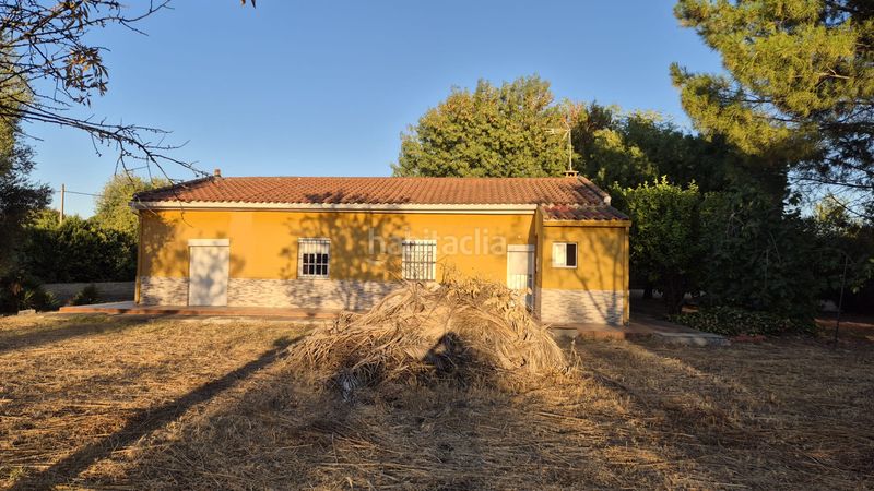 Foto dc30d082-5709-4e81-9e75-434376ea732f. Chalet with fireplace parking in Dehesilla de Calamón - Campomanes Badajoz