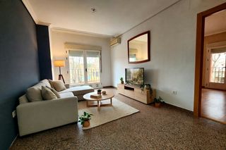 Piso  Calle isidro pacense. Magnífico piso en san roque