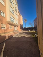 Pis  Avenida castillo puebla de alcocer. Amplio piso de tres dormitorios , dos baños, salón comedor de 42