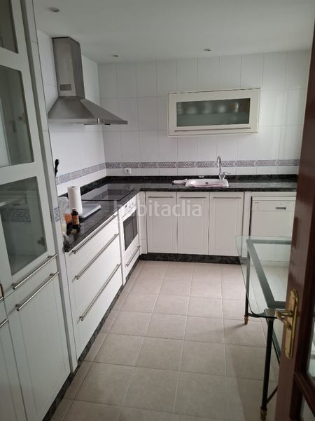 Foto a6ced457-a500-4d6e-9ce9-d40c6ef1acb2. Pis amb calefacció aparcament piscina a Avenida Elvas Badajoz