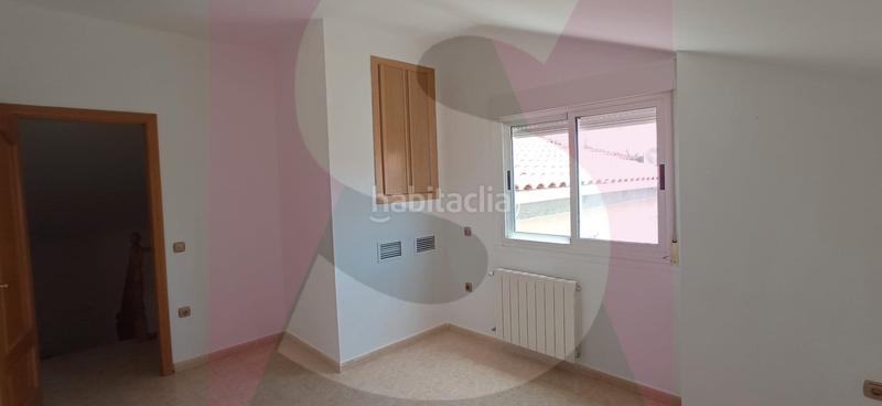 Foto fa1abc35-9050-4074-baaa-9a14fdfbe95e. Casa adossada amb calefacció aparcament a Avenida Elvas Badajoz