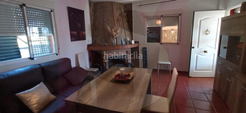 Foto 8dec1e96-a622-49cb-a054-6b28cefc7022. Chalet con camino riscaldamento parcheggio piscina in Badajoz