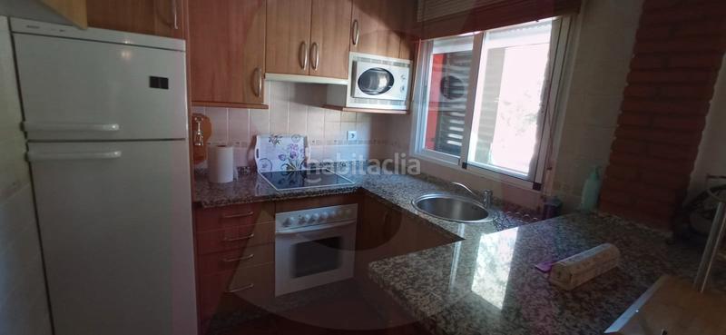 Foto fa2c3c16-0c62-4e76-8f9a-dd7b2a8c60ba. Chalet con camino riscaldamento parcheggio piscina in Badajoz