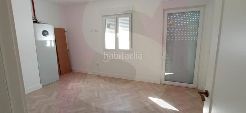 Foto 61dd0a81-8e8f-4f5d-b84c-5900f32d266c. Àtic amb calefacció a Casco Antiguo Badajoz