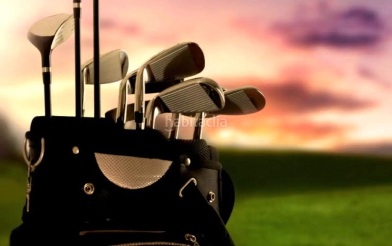 Foto e305e2f5-bcc4-40b5-945c-bb402af6a585. Casa adossada amb aparcament a Golf Guadiana Badajoz