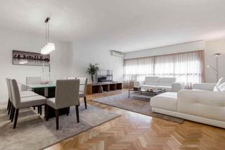 Location Appartement  Paseo maría amalia frías
