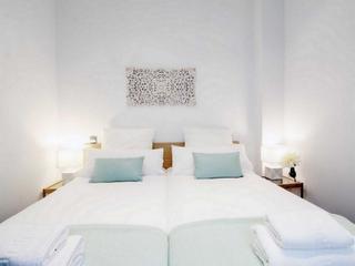 Location Appartement  Calle carolina coronado