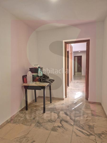 Foto 44a3a894-884e-4273-a964-40addb9f40ba. Semi detached house with heating parking in Casco Antiguo Badajoz