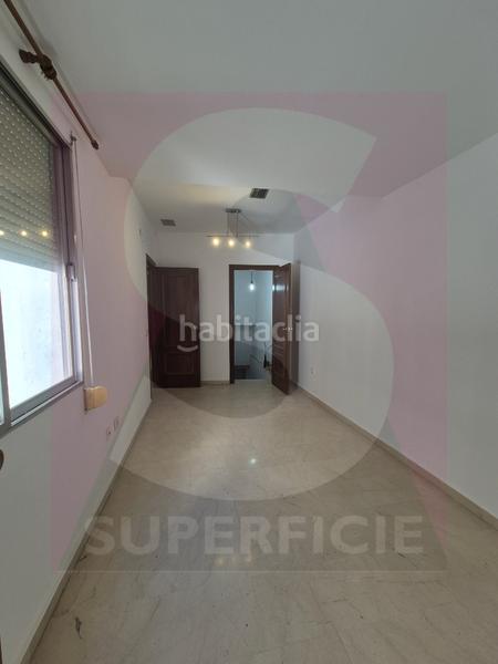 Foto a4018efc-c780-4bd9-8a23-7a0a7e5aa9d5. Semi detached house with heating parking in Casco Antiguo Badajoz