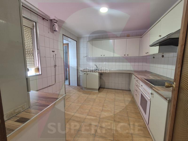 Foto b5c8ee16-a30e-4583-b6dc-857d6d4f7760. Semi detached house with heating parking in Casco Antiguo Badajoz