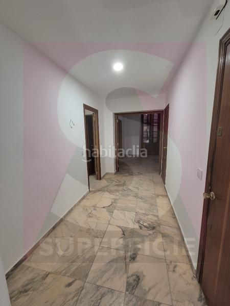 Foto c4a3a572-fc1c-45ef-8028-f498d0de3f7a. Semi detached house with heating parking in Casco Antiguo Badajoz