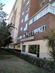 Miete Geschäftsraum  Calle luis álvarez lencero. Amplio local adaptado para academia de formación, totalmente equ