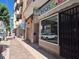 Local Comercial a Avenida Ricardo Carapeto Zambrano