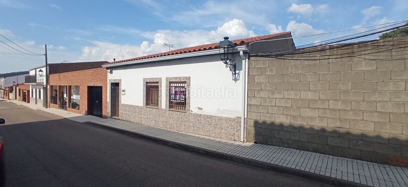 Foto 2a1398f0-71bc-4d05-8a13-1f7e45e89872. Casa adossada a Puebla de Obando
