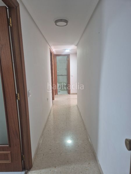 Foto 99d6f8d2-ac1e-4595-9c36-a56ec2756a21. Rent flat with parking in Pardaleras Badajoz