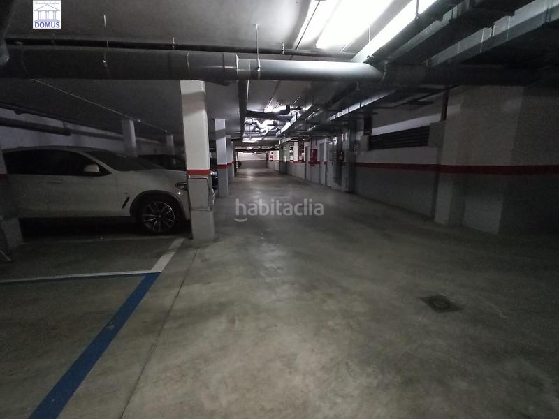 Foto 472a6d15-8a65-4c77-8bc2-1fb04d3fc40c. Parking moto estupenda plaza de garaje en el prado en Mérida