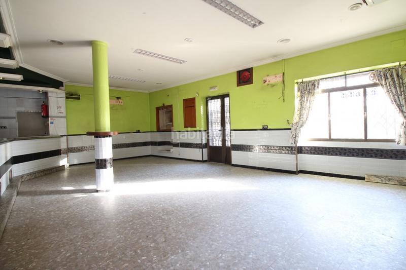 Foto 4e87b2a8-f836-439c-a04d-3fdb543bf7fb. Local comercial a Montijo