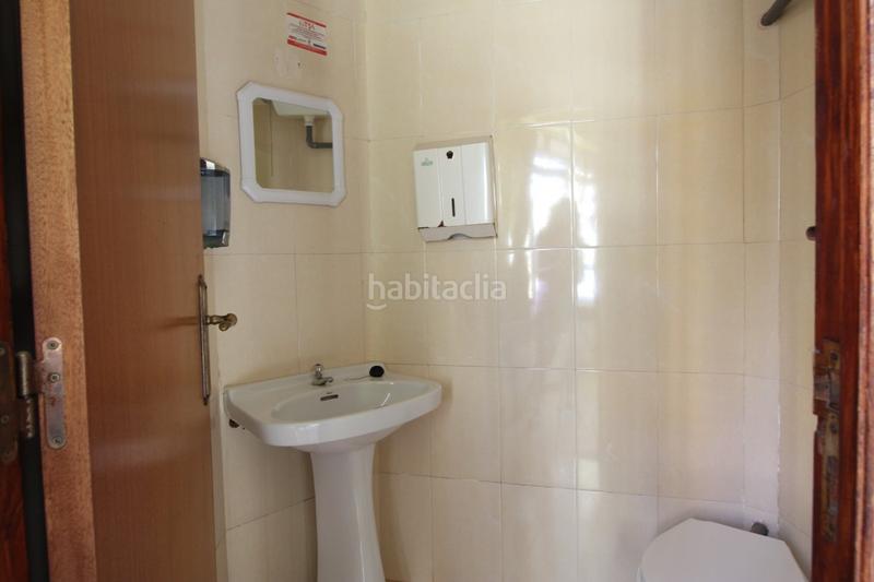 Foto a5bc40df-3aed-4295-8dbe-5c389662d127. Local comercial a Montijo