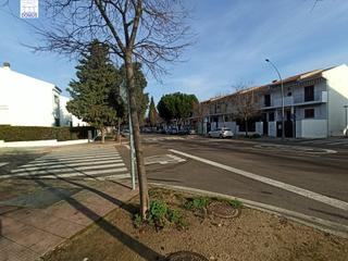 Maison jumelée à Oeste. Adosado en mérida zona cruzcampo sin posesión.
