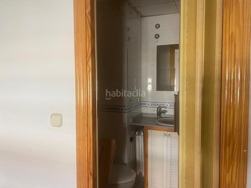 Foto 1b4c6a91-1b25-4ead-8f3e-f5c9858f22bd. Rent semi detached house with heating parking in Norte Mérida