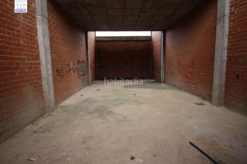 Foto a59015ea-feb1-4c9f-8567-8e6c8b6bd3d9. Local comercial a Valdelacalzada