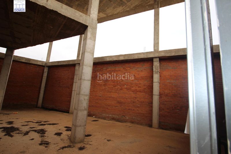 Foto cc175d44-142d-4bca-9b4b-238674eb136f. Local comercial a Valdelacalzada