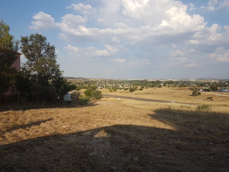 Foto f71bb683-4ce7-4078-9dc1-80dc7aeb2817. Finca rústica a Esparragalejo