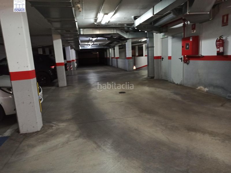 Foto ede33b10-fa1c-4062-b17b-e15e46a74ca7. Aparcament cotxe a Oeste Mérida