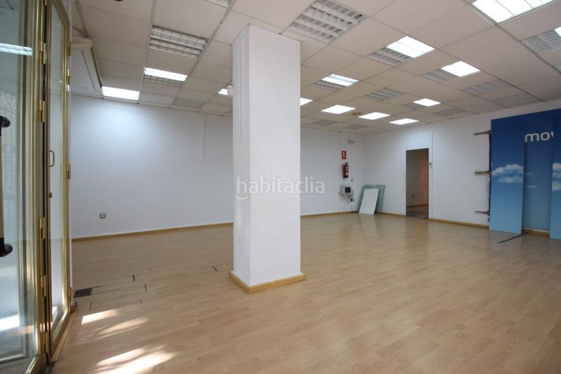 Foto 4664237b-f435-42fe-afb8-3d440271ec2a. Local comercial a Montijo
