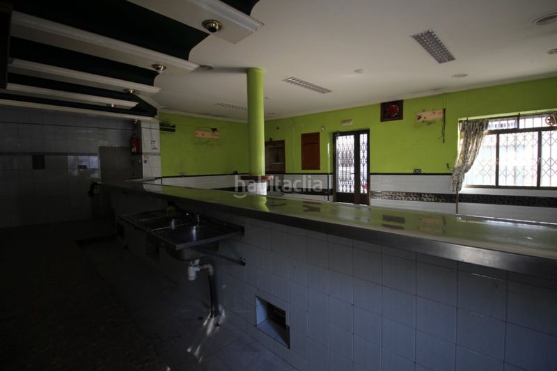 Foto a5107687-7ce1-4987-ac4a-6e9c43c58e27. Local comercial a Montijo