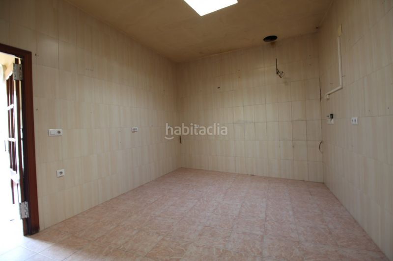 Foto bf64f9ca-87cf-4142-bfe5-09d3acb5cbff. Casa amb calefacció a Montijo