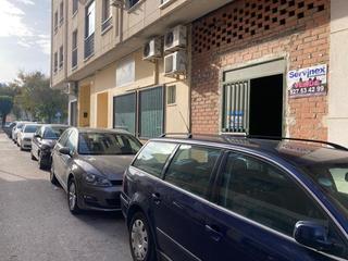 Local commercial à Navalmoral de la Mata. Venta local comercial