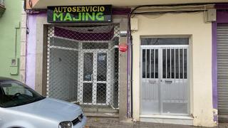 Local commercial à Calle de pablo ruiz picasso 116. Venta local comercial
